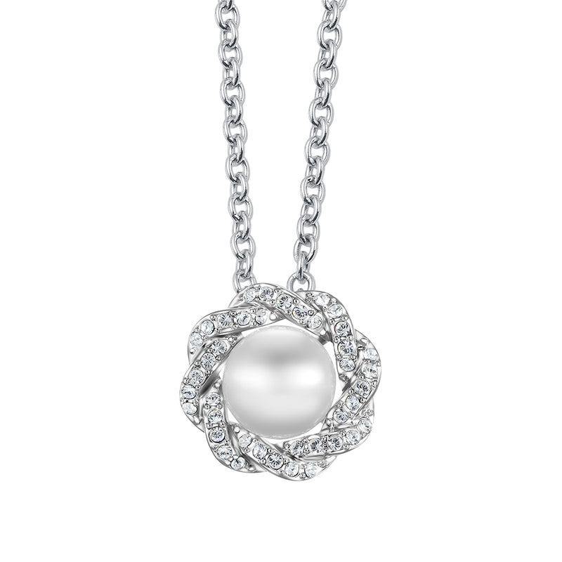 Rich pearl pendant