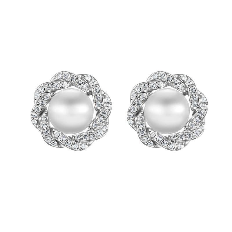 Rich pearl earrings